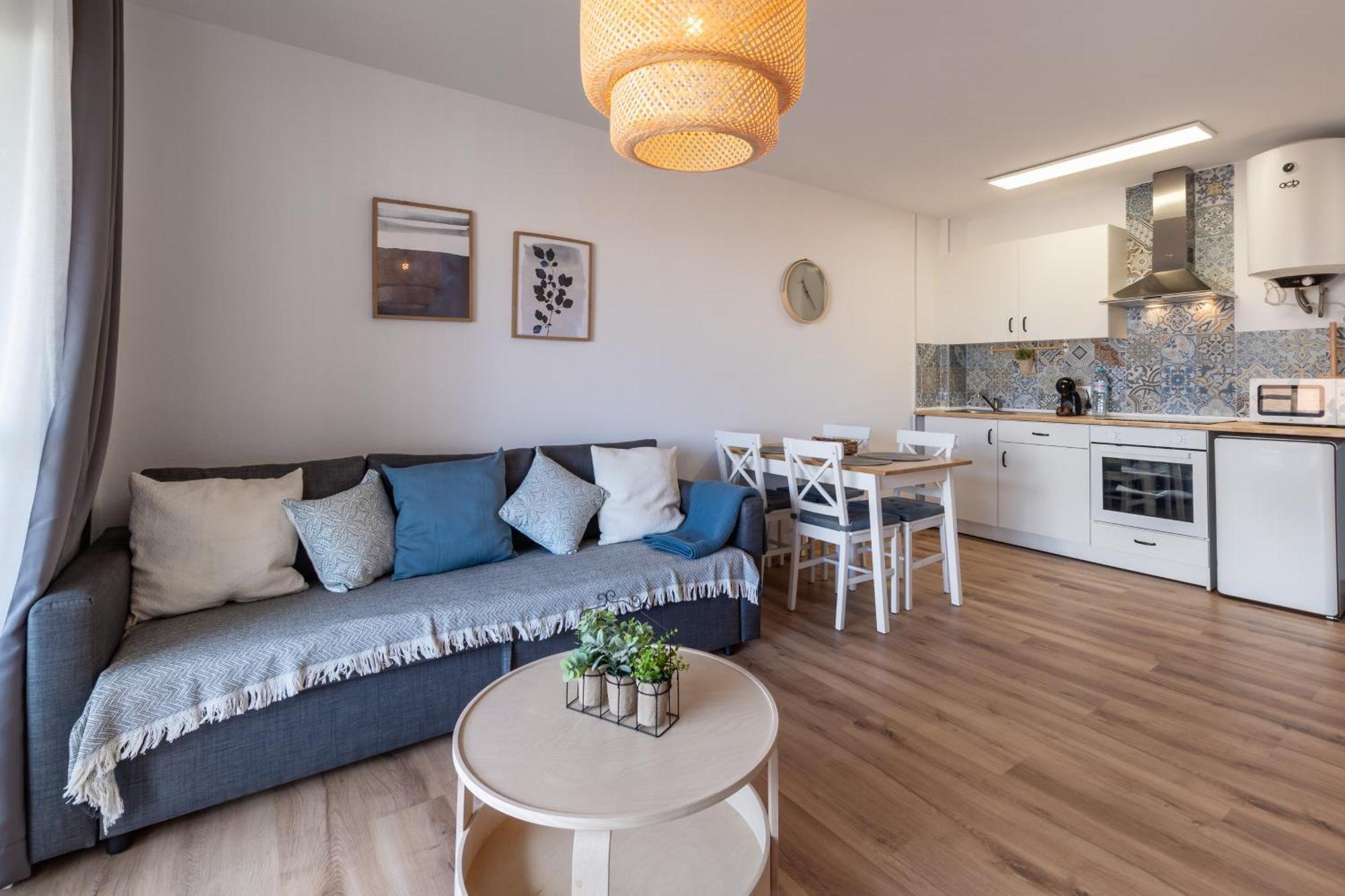 Renovated Apartment On Beachside With Pool Nerja Room photo