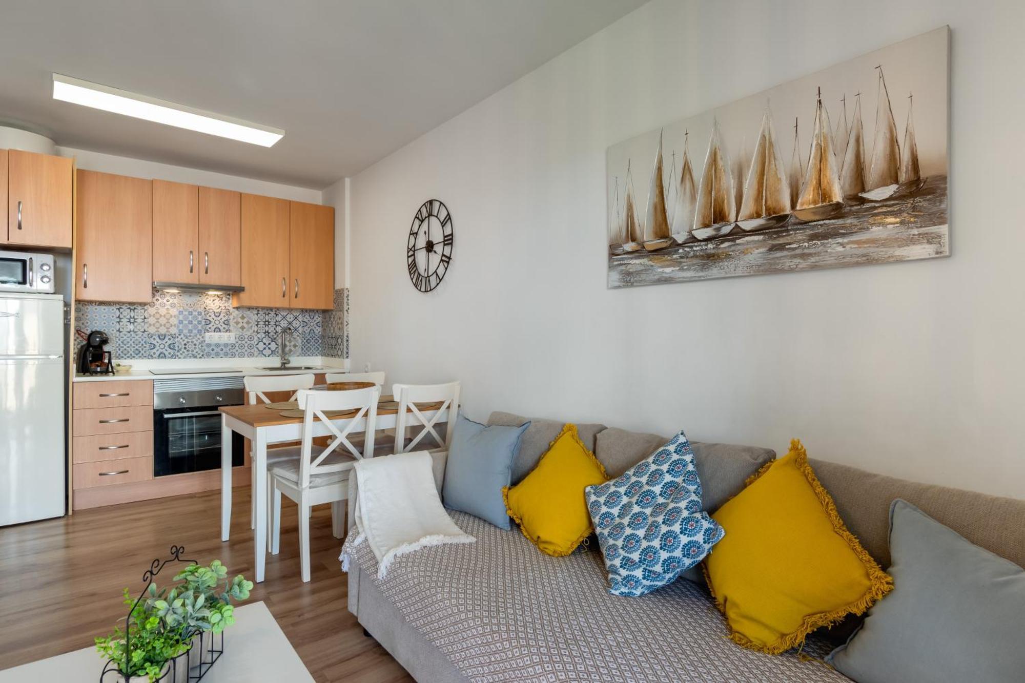 Renovated Apartment On Beachside With Pool Nerja Room photo