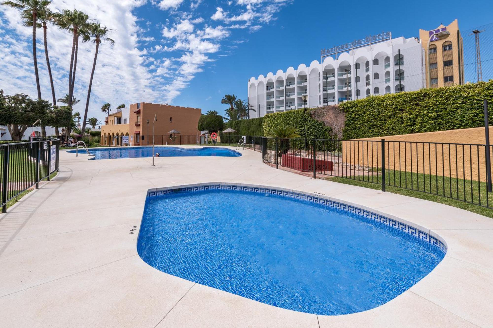 Renovated Apartment On Beachside With Pool Nerja Exterior photo